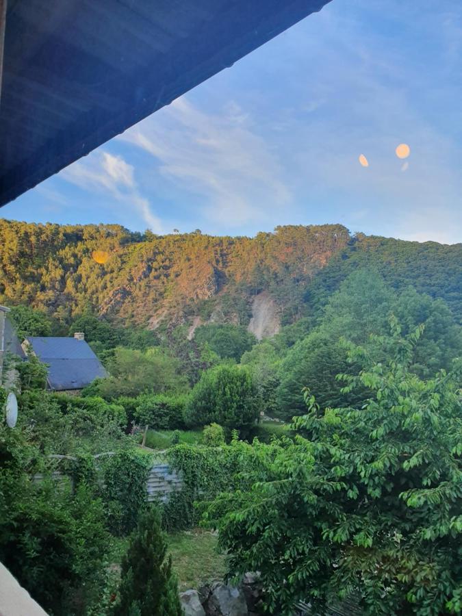 Le Bon Laboureur Hotel Saint-Leonard-des-Bois Luaran gambar